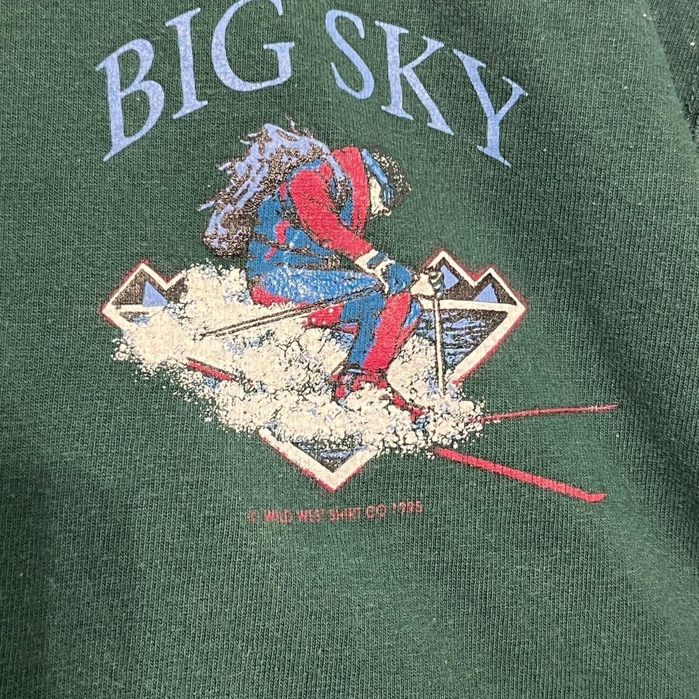 1995 big ski Montana tagged medium and measures 19 pit to pit by 26 in length - Picture 6 of 7